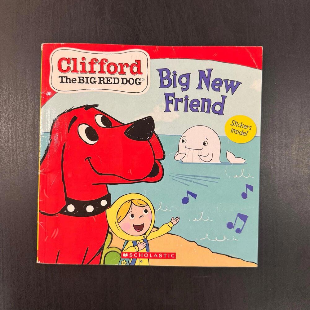 Clifford Backpack Book Set - Picture 3 of 7